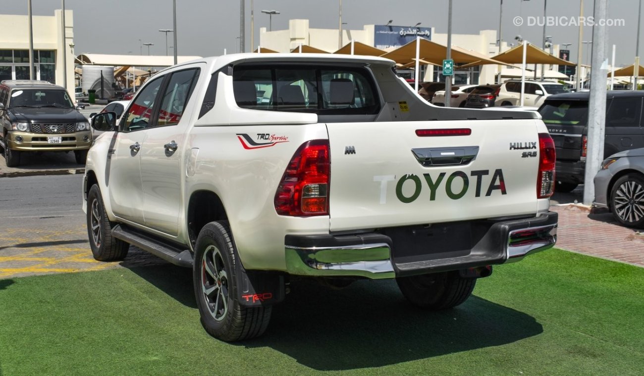 Toyota Hilux SR5