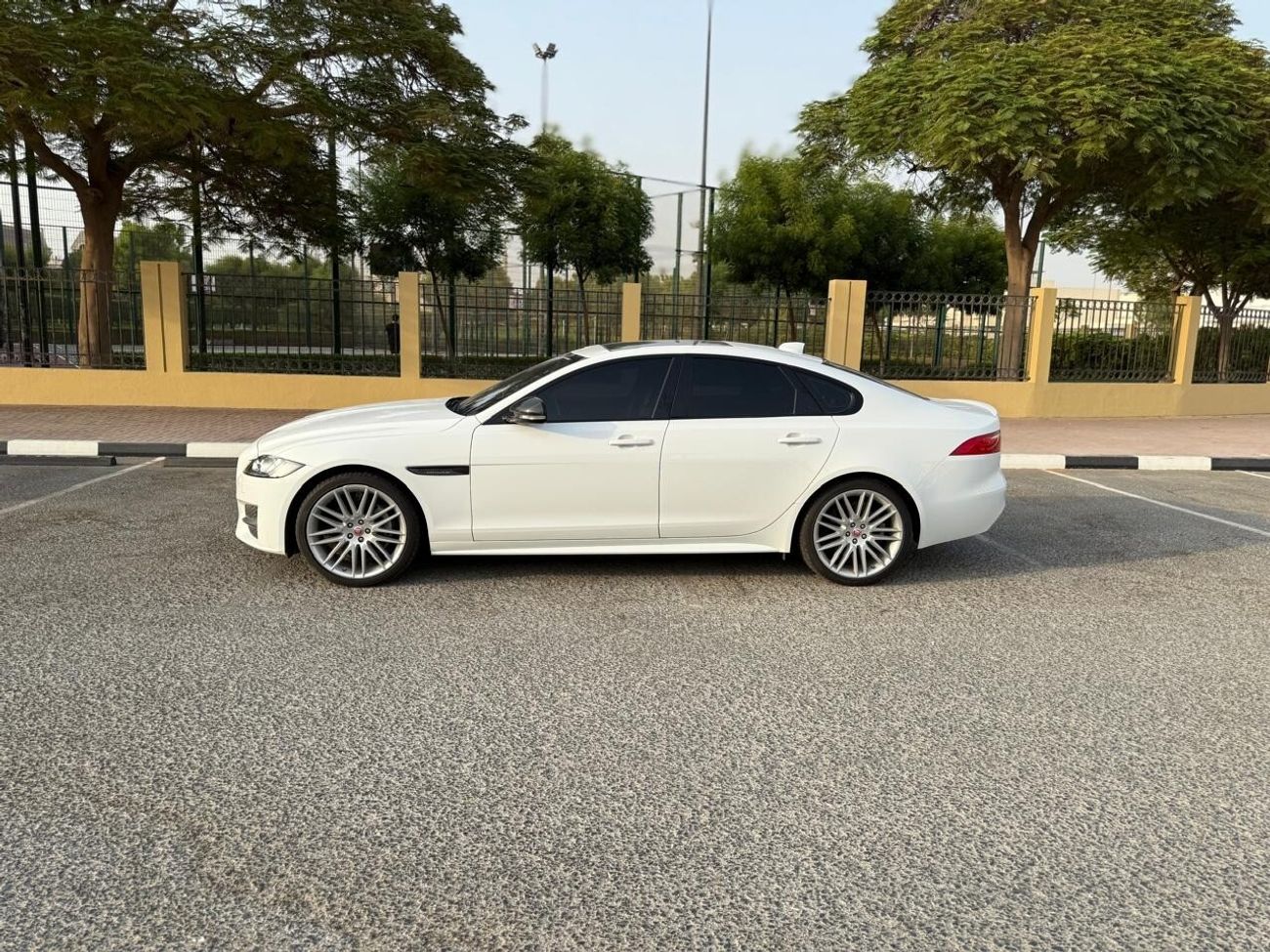 Jaguar XF R-Sport 2.0L Sedan