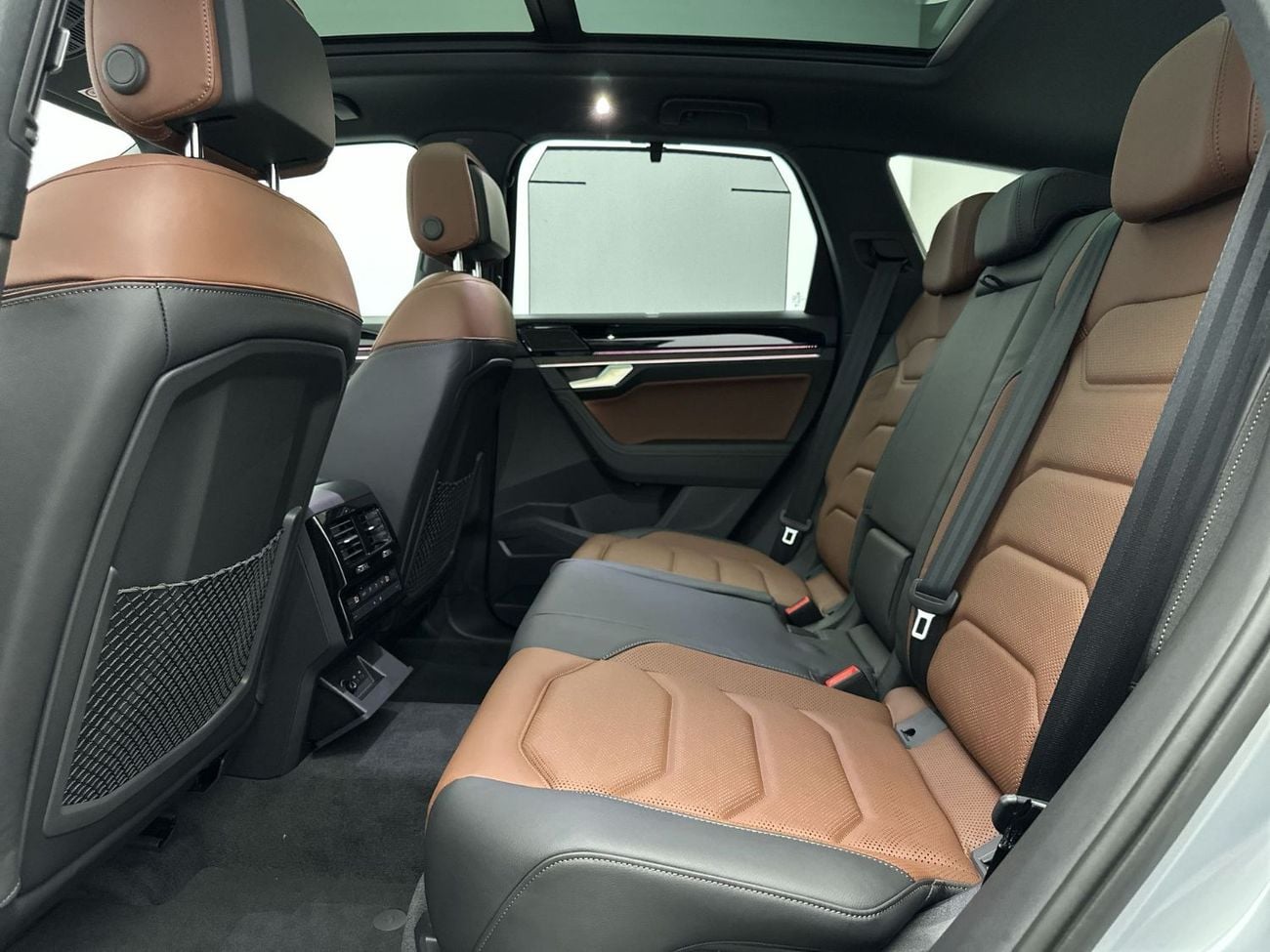 Volkswagen Tiguan Touareg Elegance + Tirano (Ref#02374)