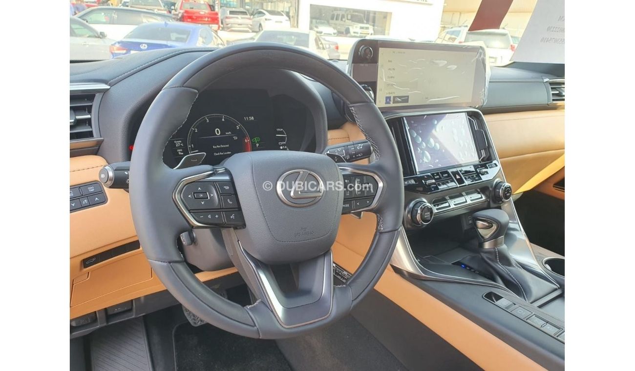 Lexus LX 600 SIGNATURE