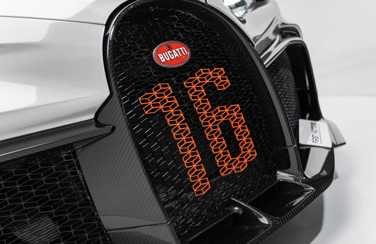 بوغاتي شيرون 8.0L W16 Quad-Turbo Engine | Warranty