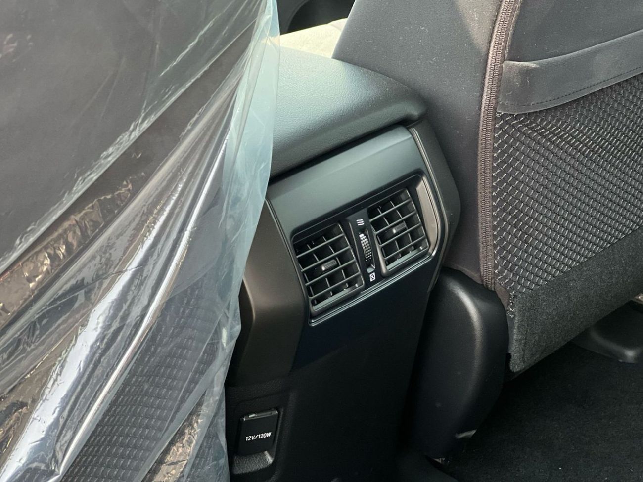 تويوتا برادو TX 2.7L TOYOTA PRADO 250 TX 2.7P AT  2023