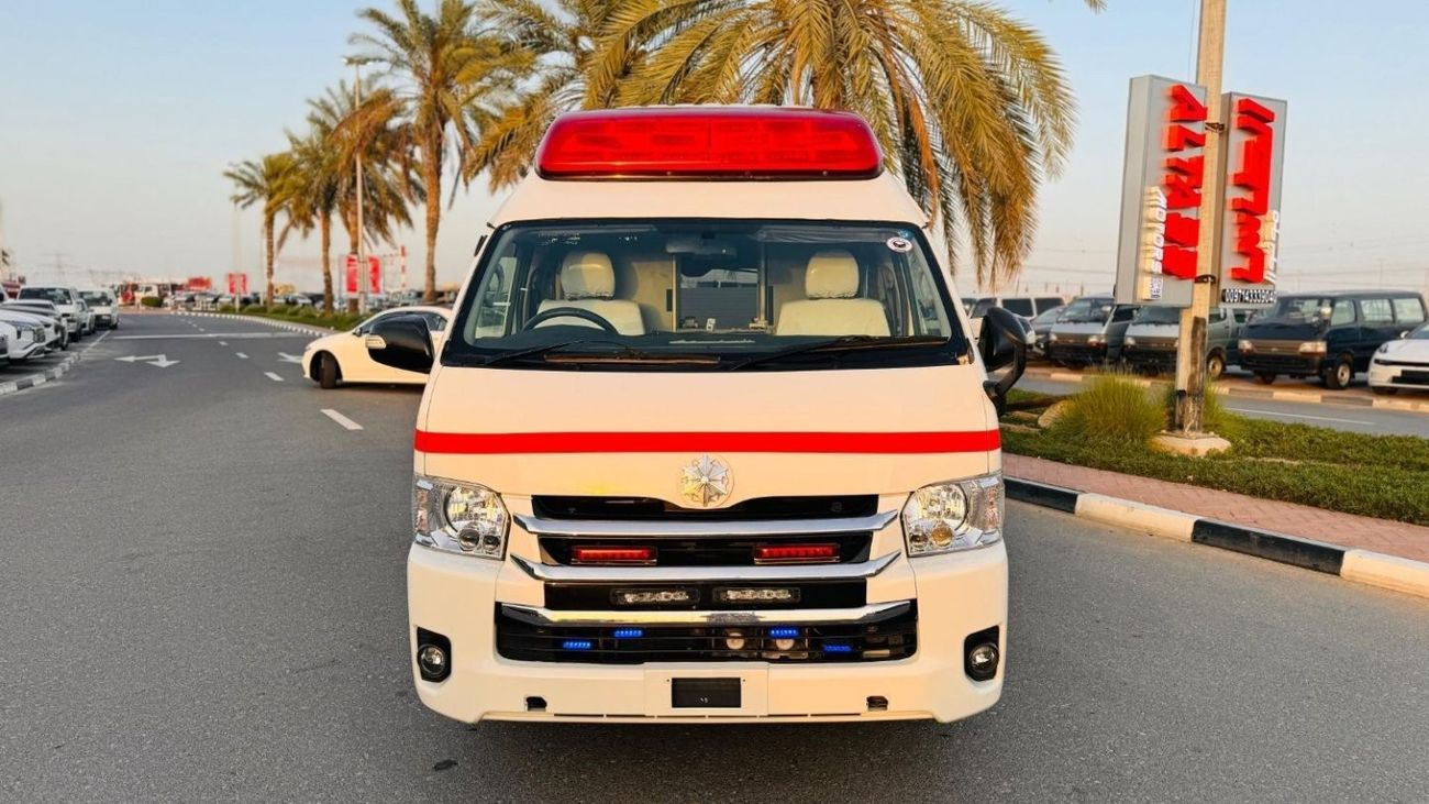 Toyota Hiace AMBULANCE | 2.7L PETROL | RHD | 2018 | CABINET FOR MEDICAL EQUIPEMENT
