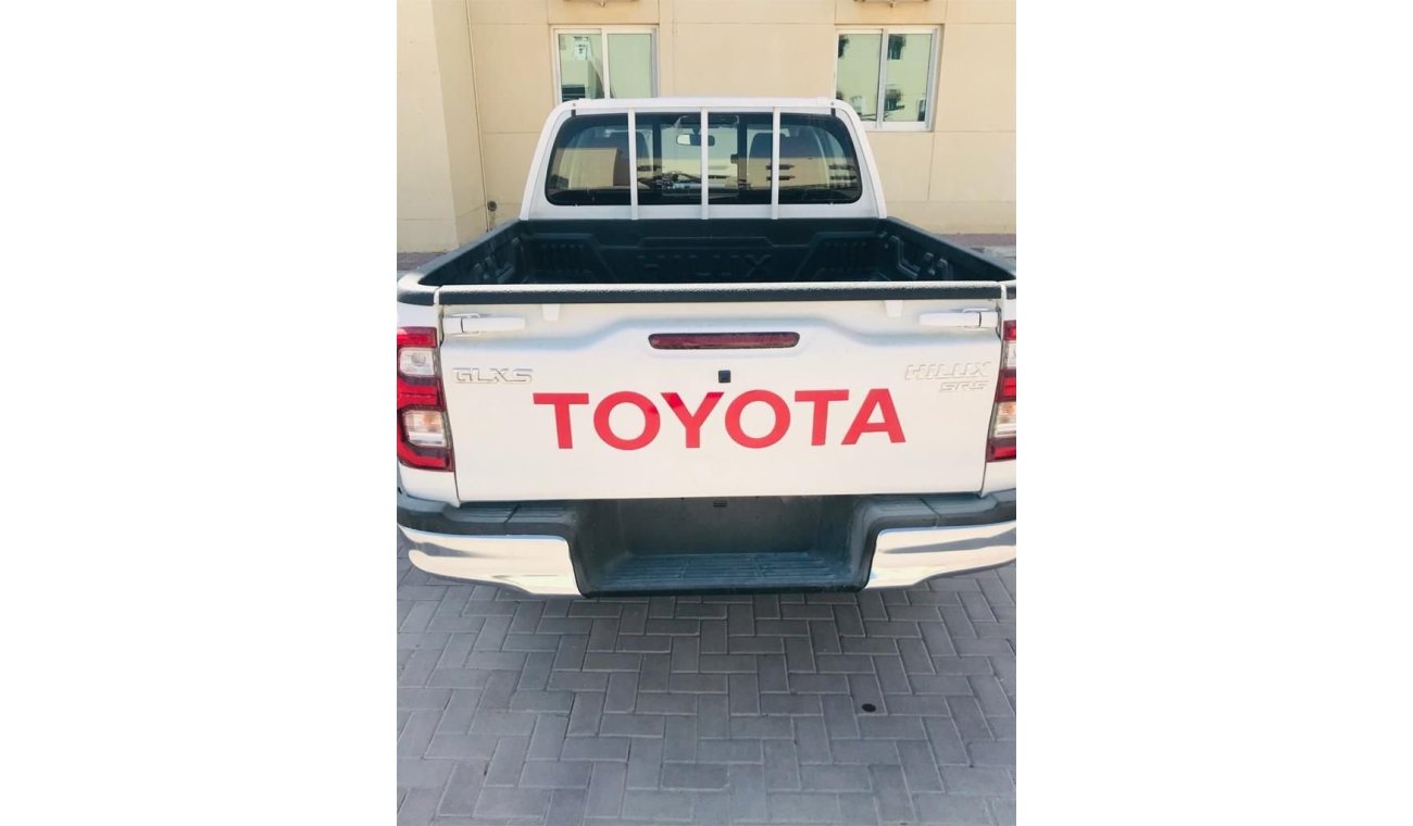 Toyota Hilux GLX-S Double Cab 2.7L 4-Cyl Petrol (Full-Option Key Start)