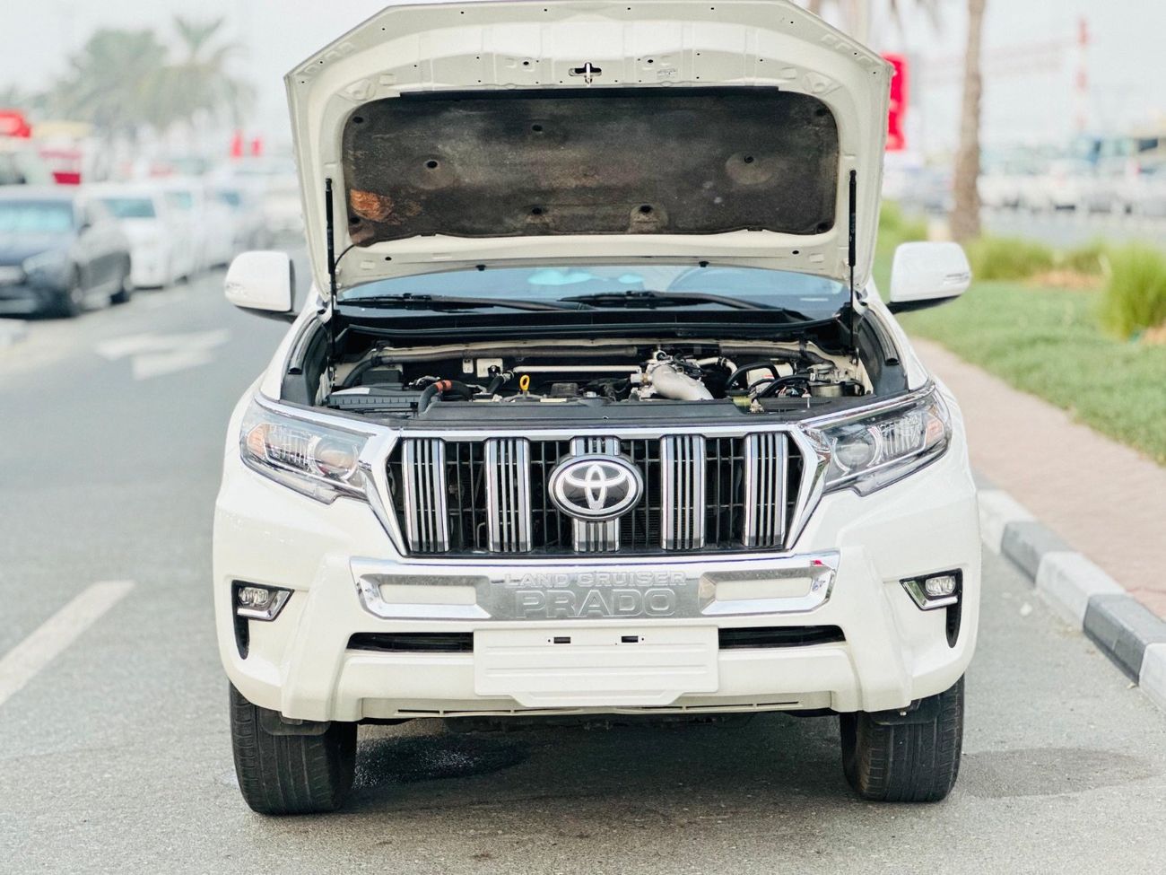 Toyota Prado 2018 Model V4 2.7L Engine Full option GCC specification Very clean Title