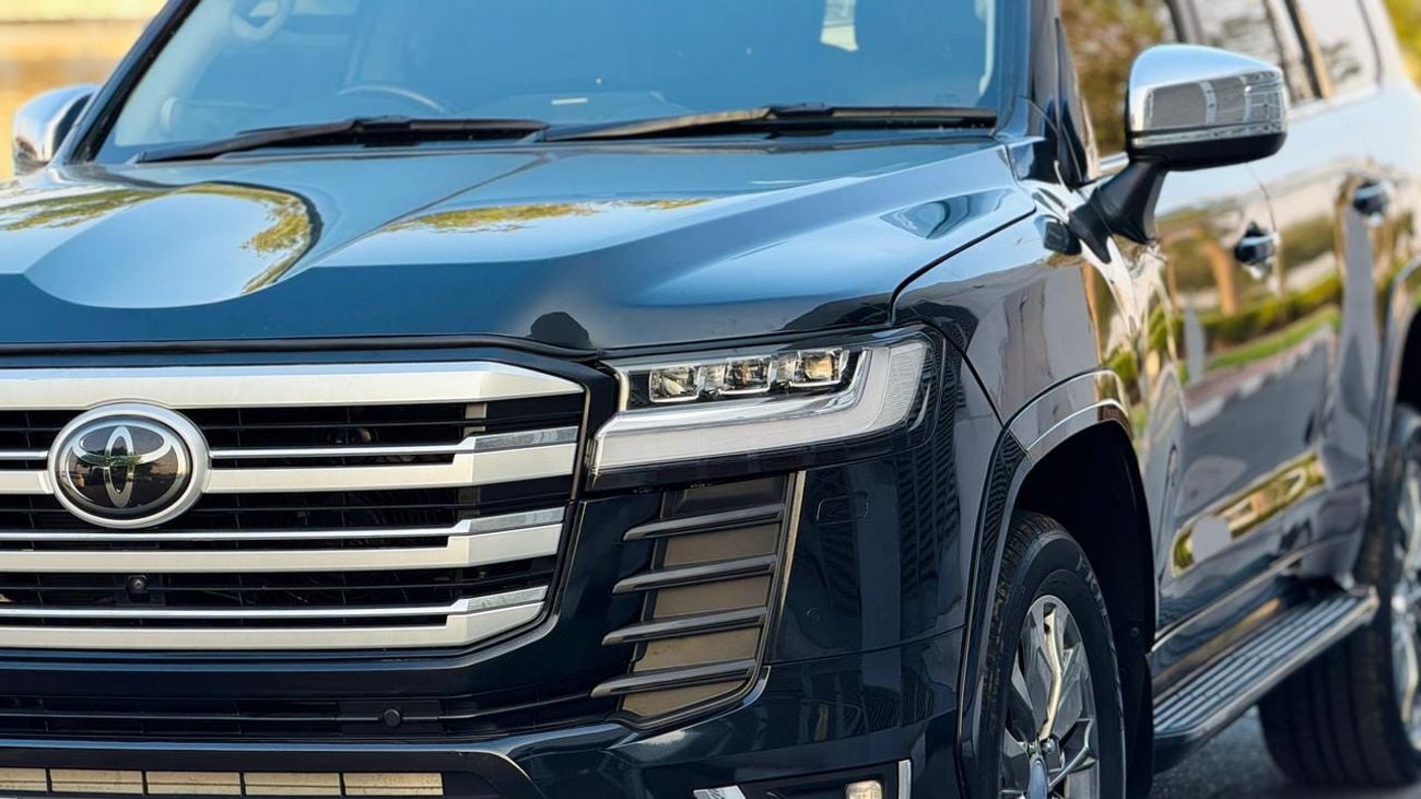 Toyota Land Cruiser SAHARA | MODIFIED TO LC300 | SUNROOF | PUSH START | POWER & MEMORY SEATS | 4.5L DIESEL | AUTO | COOL