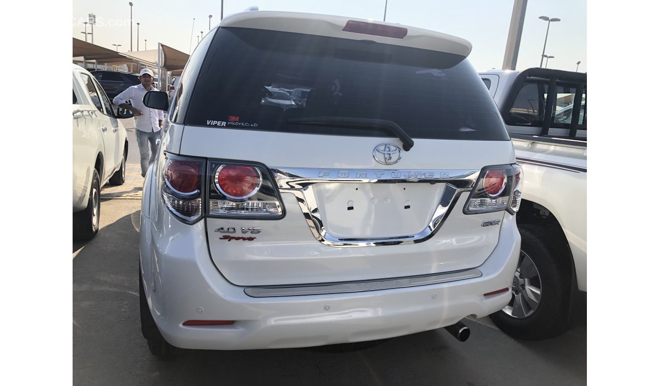 تويوتا فورتونر Toyota Fortuner 4.0 ltr, V6 sport.model:2015. Excellent condition