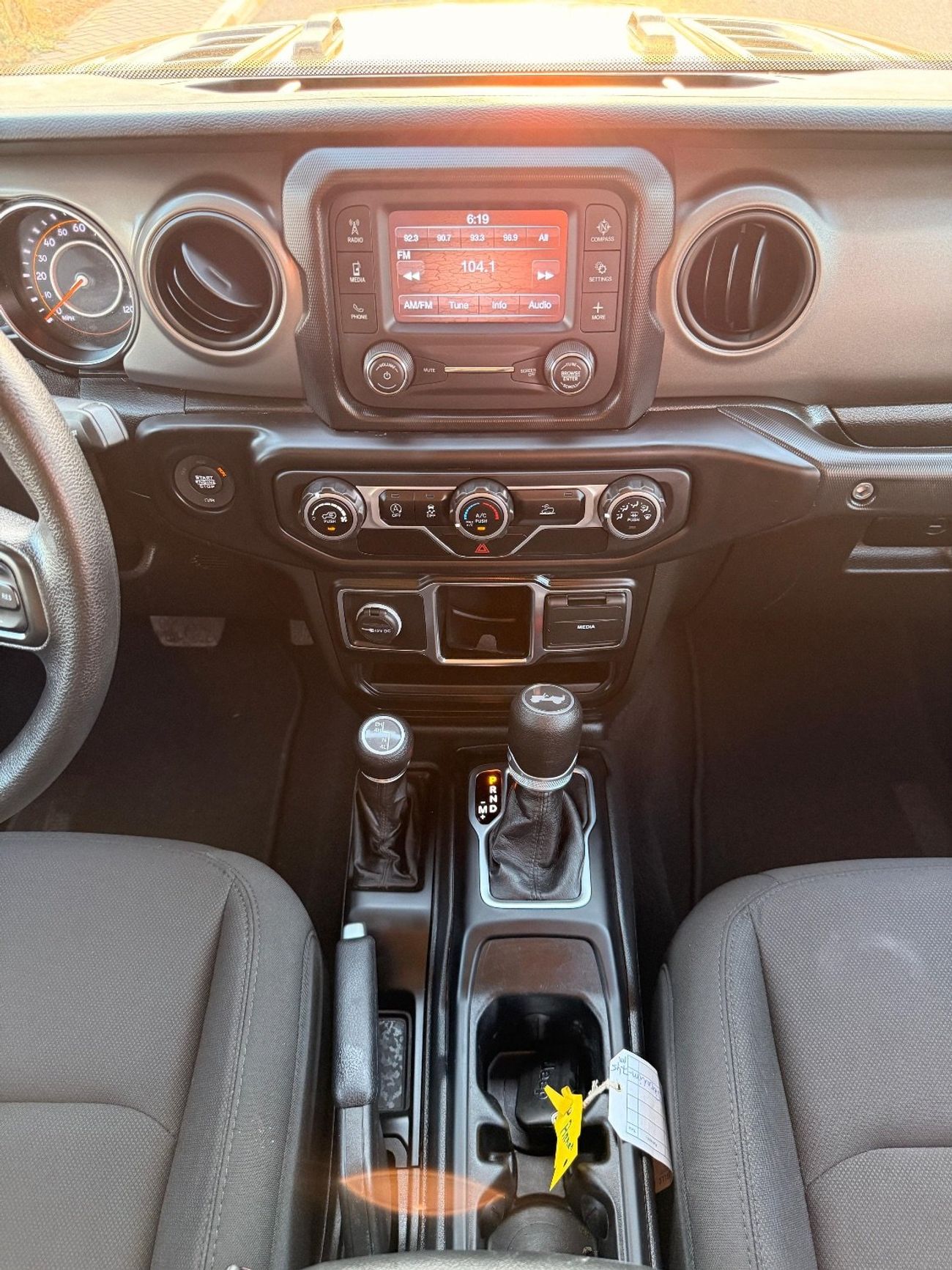 Jeep Wrangler Unlimited Sport S 2.0L A/T