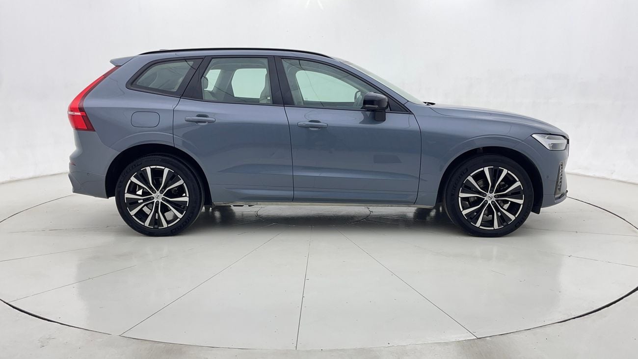 Volvo XC60 B5 ULTIMATE DARK AWD 2 | Zero Down Payment | Home Test Drive