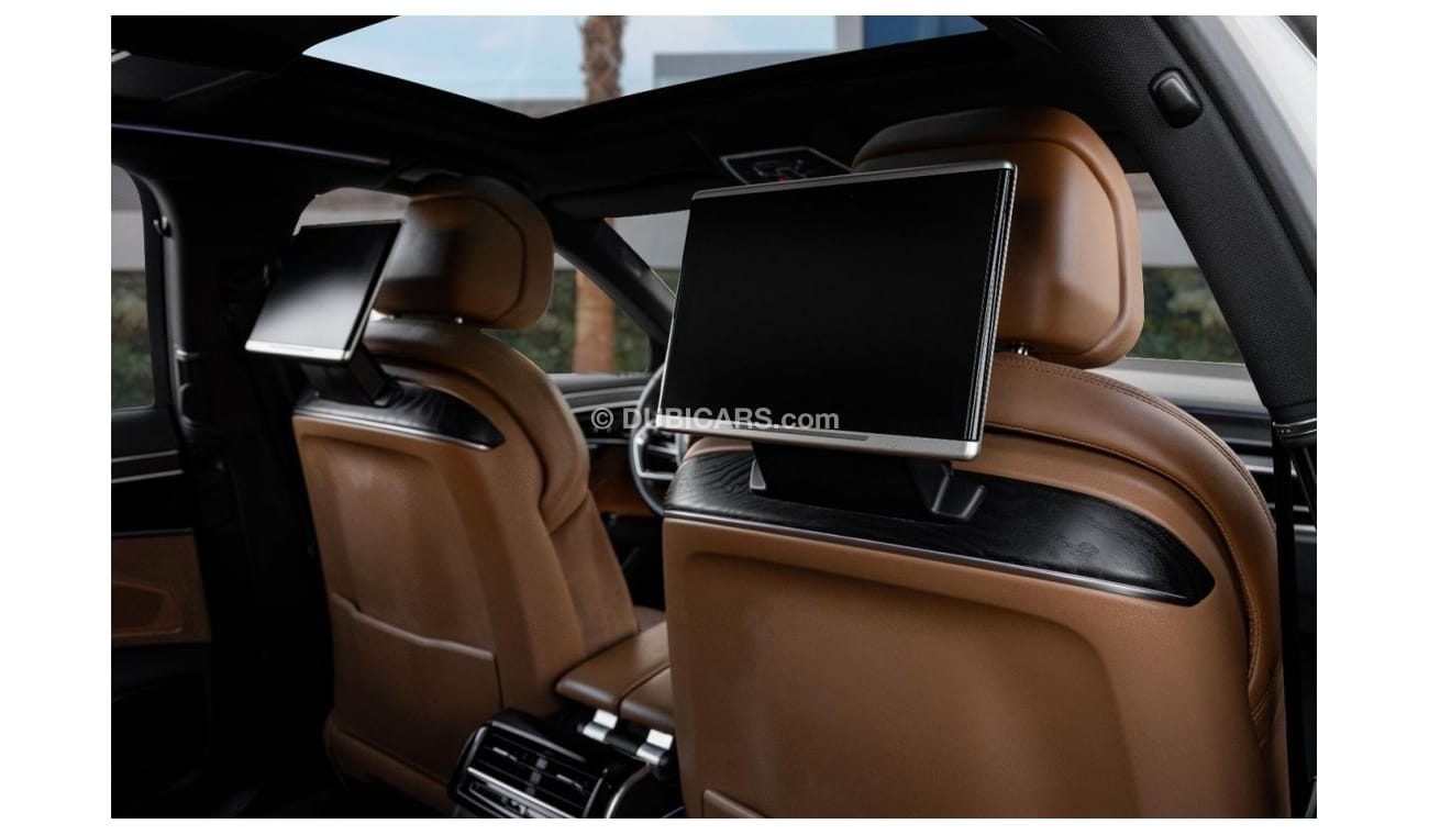 أودي A8 L 55 TFSI quattro L 55 TFSI | 3,133 P.M  | 0% Downpayment | Under Warranty!