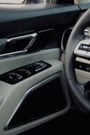 كيا تيلورايد The Kia Telluride is a popular 3-row, 7-8 seater midsize SUV, recognized for its luxurious, upscale 