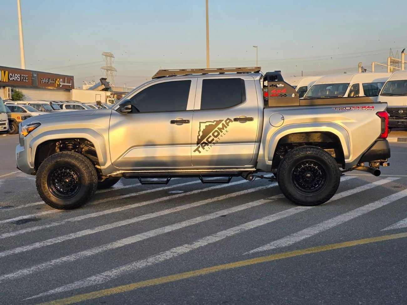 تويوتا تاكوما 2.4T SR5 (4x4)