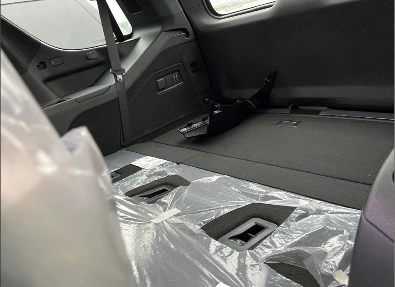 Cadillac Escalade V SERIES EXECUTIVE SEATS