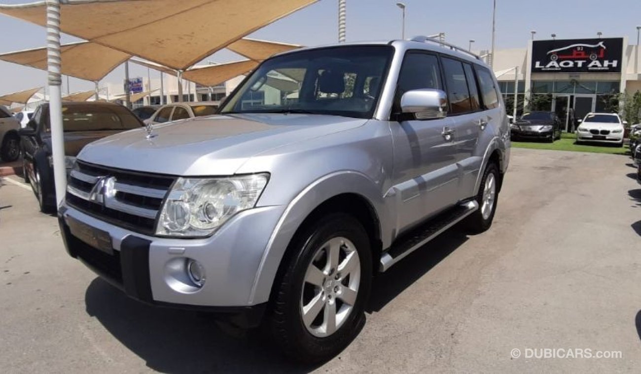 ميتسوبيشي باجيرو متسوبيشي باجيرو خليجي 3.8بحاله الوكاله لاتحتاج لا مصاريف بحاله بدون حوادث رقم واحد فتحه جلد حساسات ف