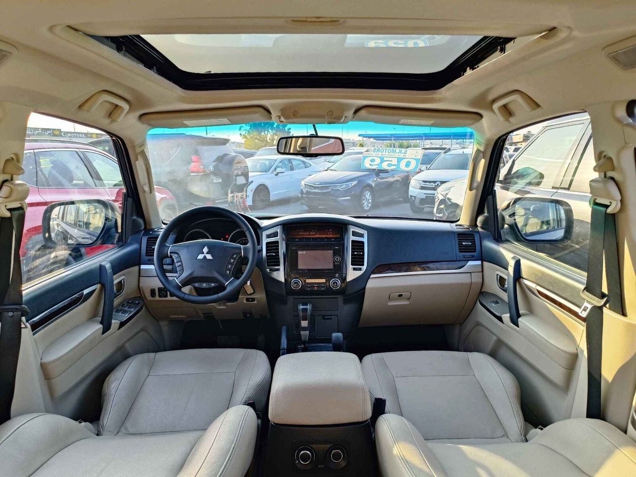 Mitsubishi Pajero GLS / 3.8 V6 4WD / SUNROOF/ LEATHER ELECTRIC SEATS / DIFFLOCK/ FULL OPT/ONLY FOR EXPORT / LOT#17287