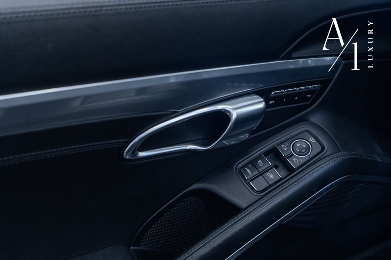 Porsche 911 2017 Porsche 911 Carrera S Cabriolet, Full Porsche Service History, Full Option, Low Kms