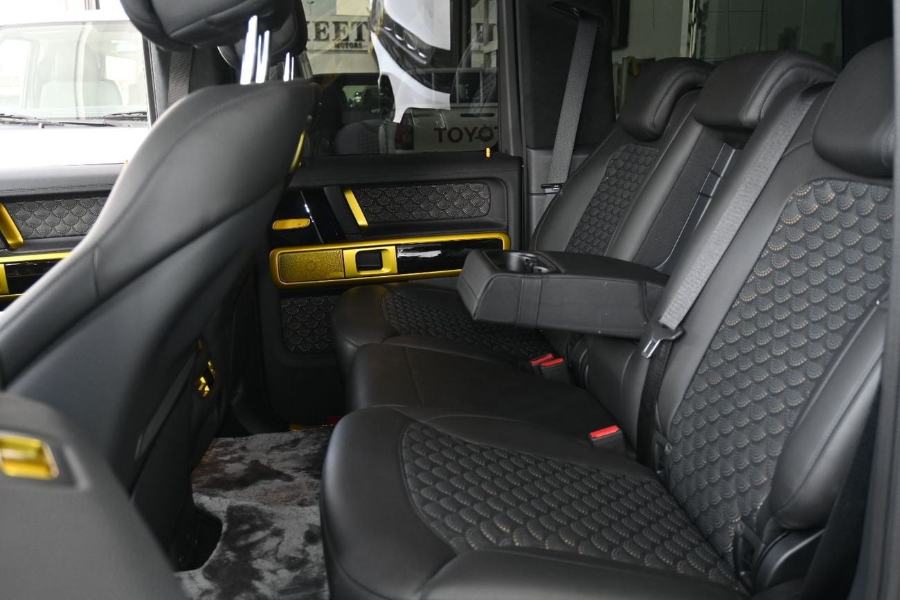 BRABUS G 800 Widestar - Mercedes-AMG G 63 Mercedes Original Brabus G800 4.0-litre V8 Bi-Turbo, Model 2024 Color Silver