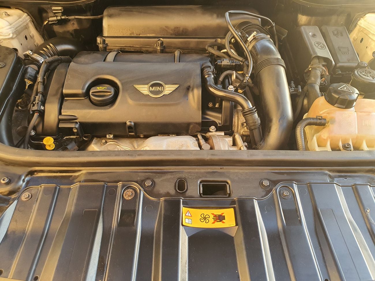 ميني كنتريمان 1.6 Turbo