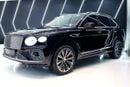 Bentley Bentayga V8, Mulliner Console Bottle Cooler, Rear Picnic Tables, Carbon Interior!!