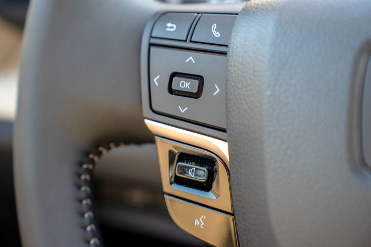 تويوتا كراون Toyota Crown 2026 2.5L Hybrid FWD