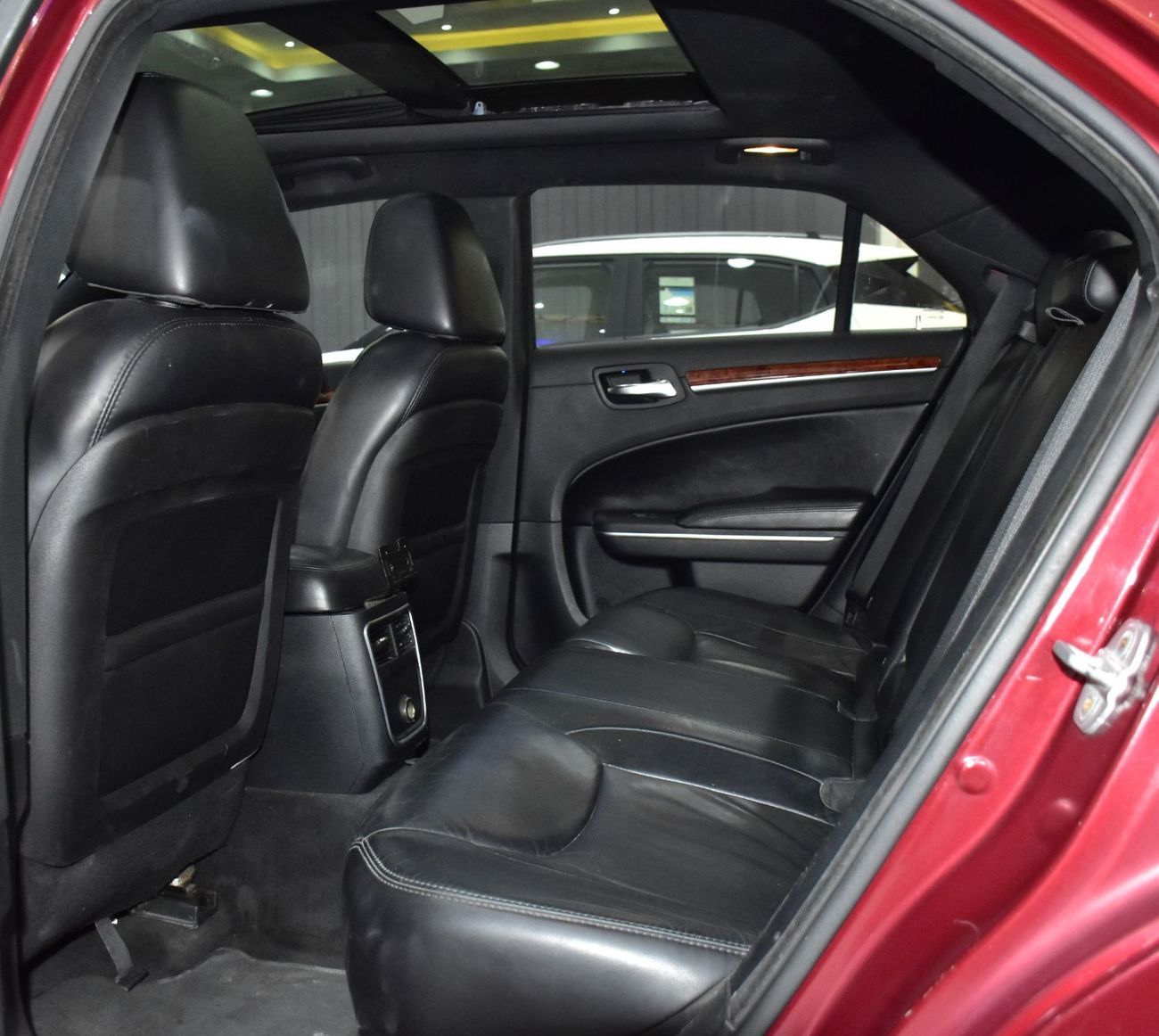 Chrysler 300 EXCELLENT DEAL for our Chrysler 300 ( 2013 Model ) in Red Color American Specs