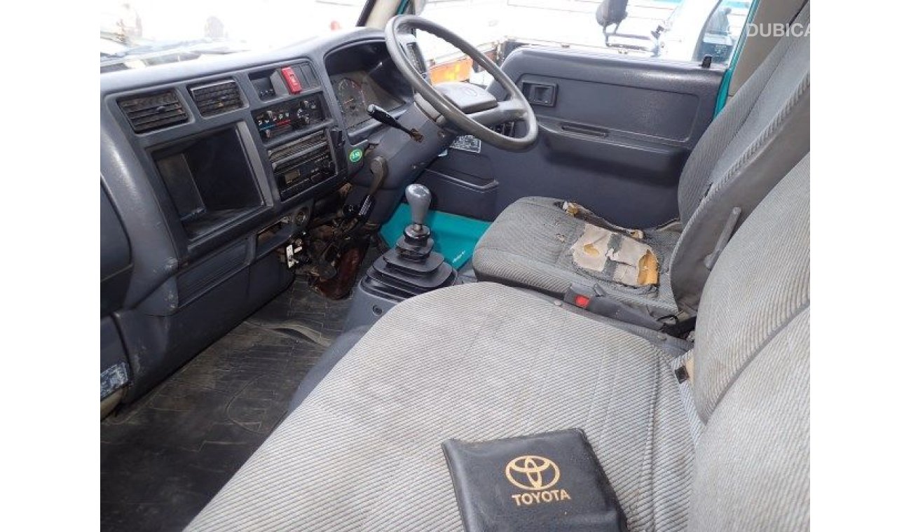 Toyota Toyoace Used RHD 1995MY/TANKER/BU102 3.5/C Truck LOT # 587