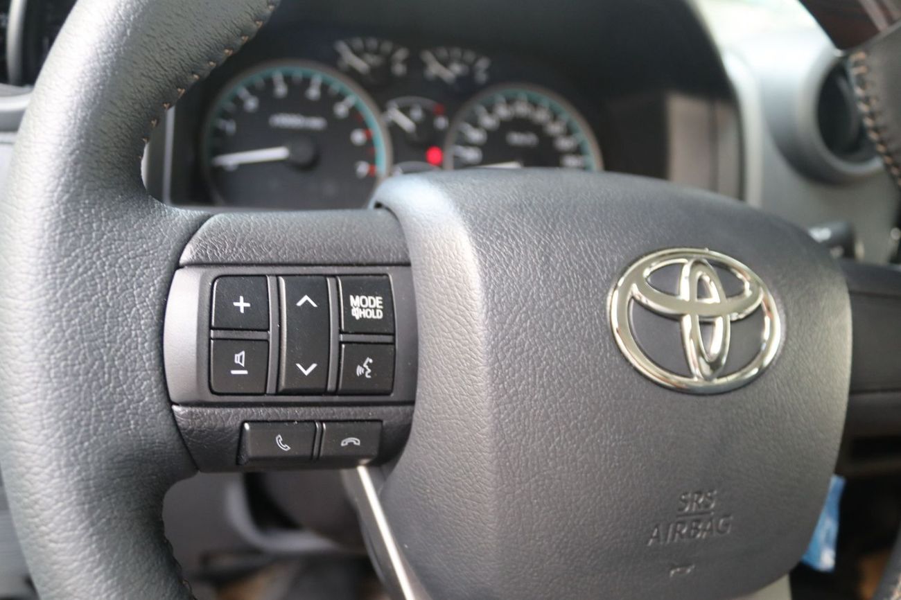 Toyota Land Cruiser 70 GRJ76 4.0 V6 PETROL M/T 40th ANNIVERSARY **EXPORT ONLY**التصدير فقط خارج الخليج***