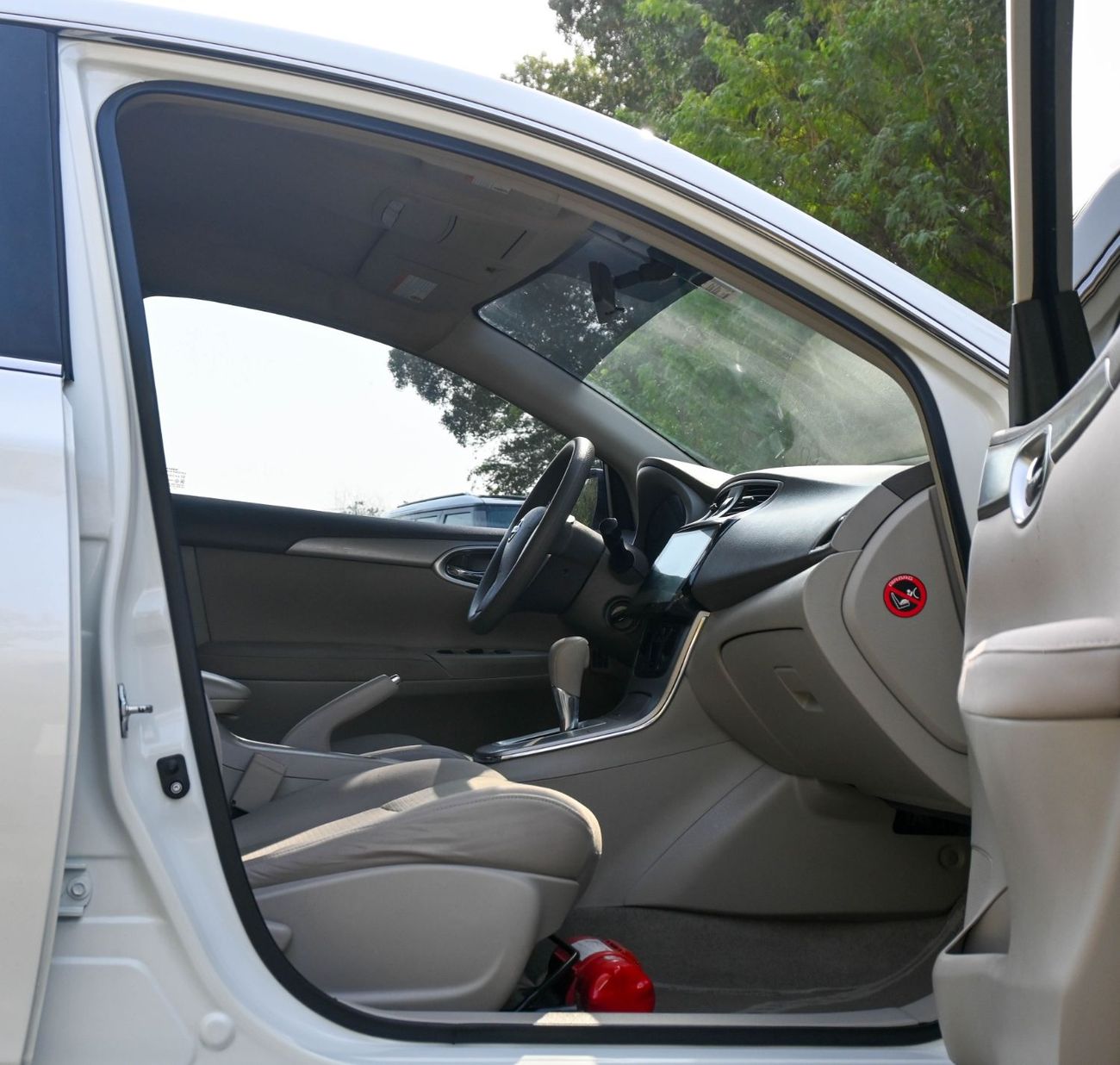 Nissan Sentra S 1.6L (113 HP) Nissan Sentra 1.6L 2020 GCC Original Paint & accident-free Excellent Condition 672 A