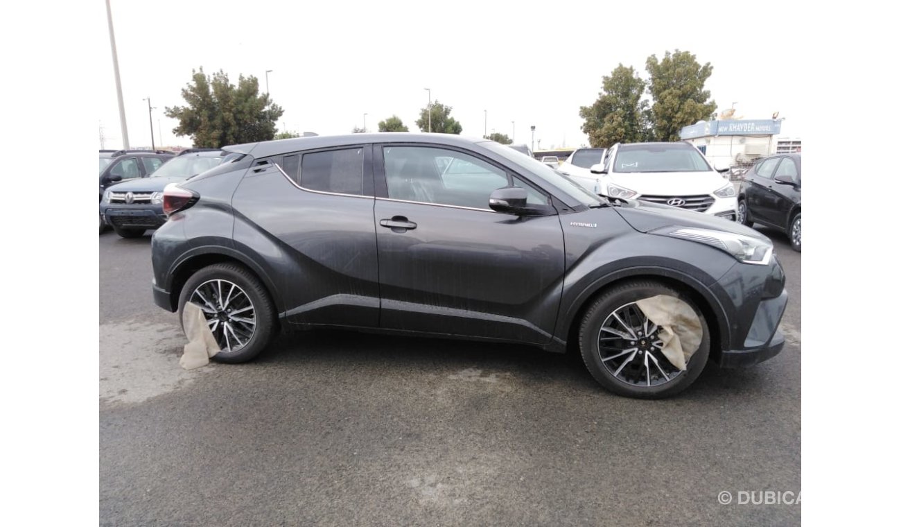 Toyota CHR HYBRID full option