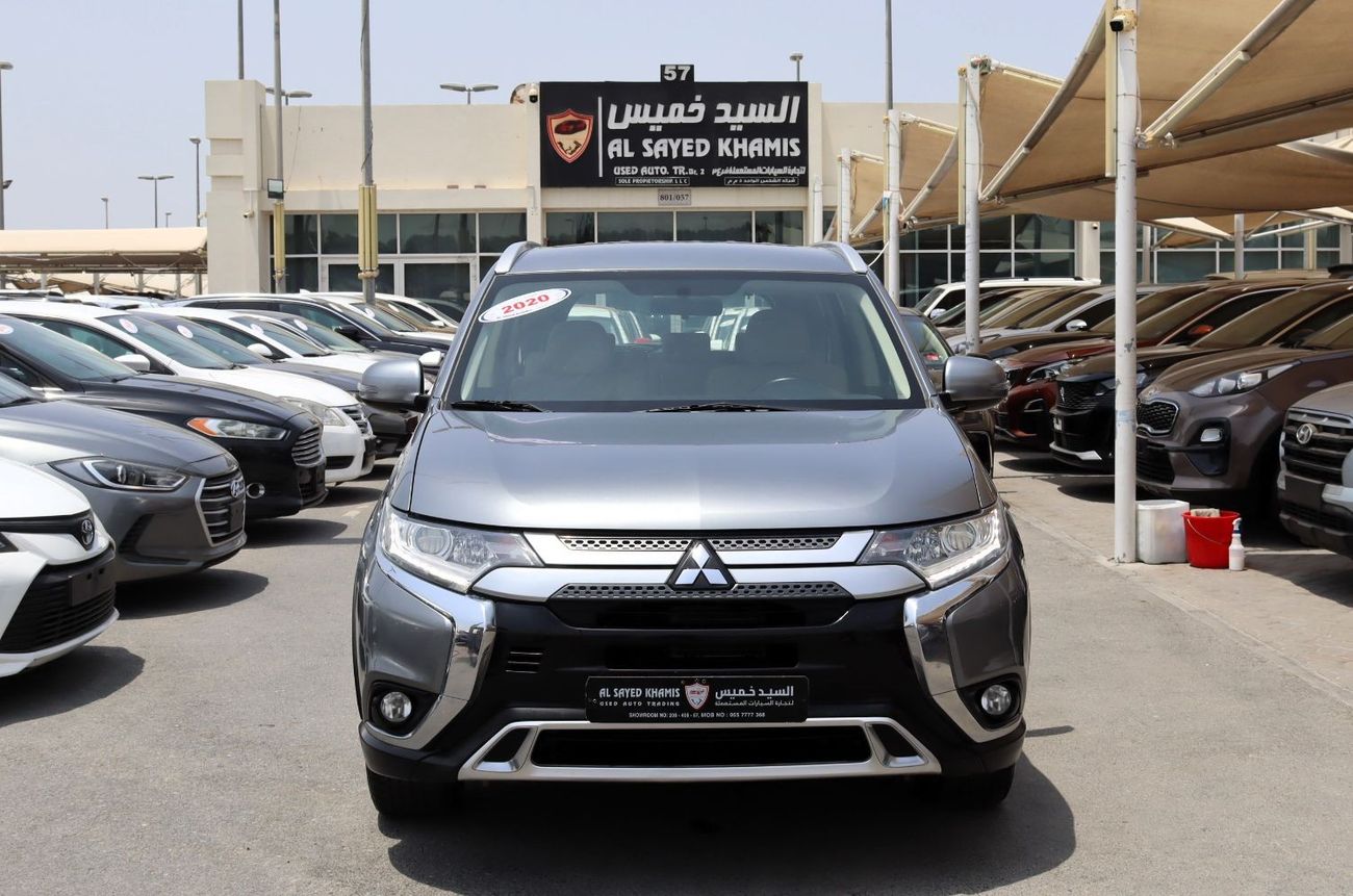 Mitsubishi Outlander GLX Basic MITSUBISHI OUTLANDER 2020  ACCIDENTS FREE - GCC - 7STR - 4WD - ORIGINAL PAINT - PERFECT CO