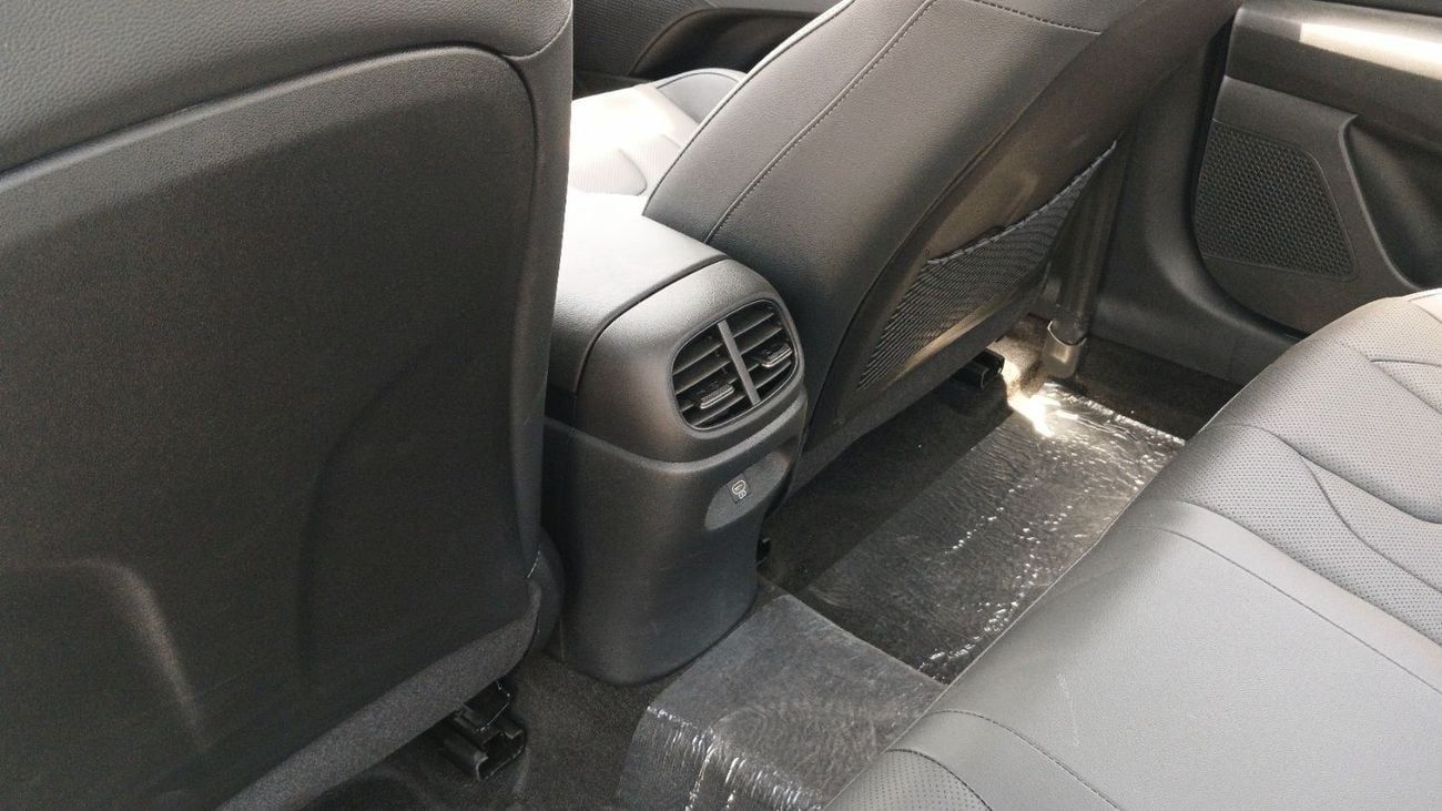 Hyundai Elantra Hyundai Elantra 1.5L Petrol 2025YM