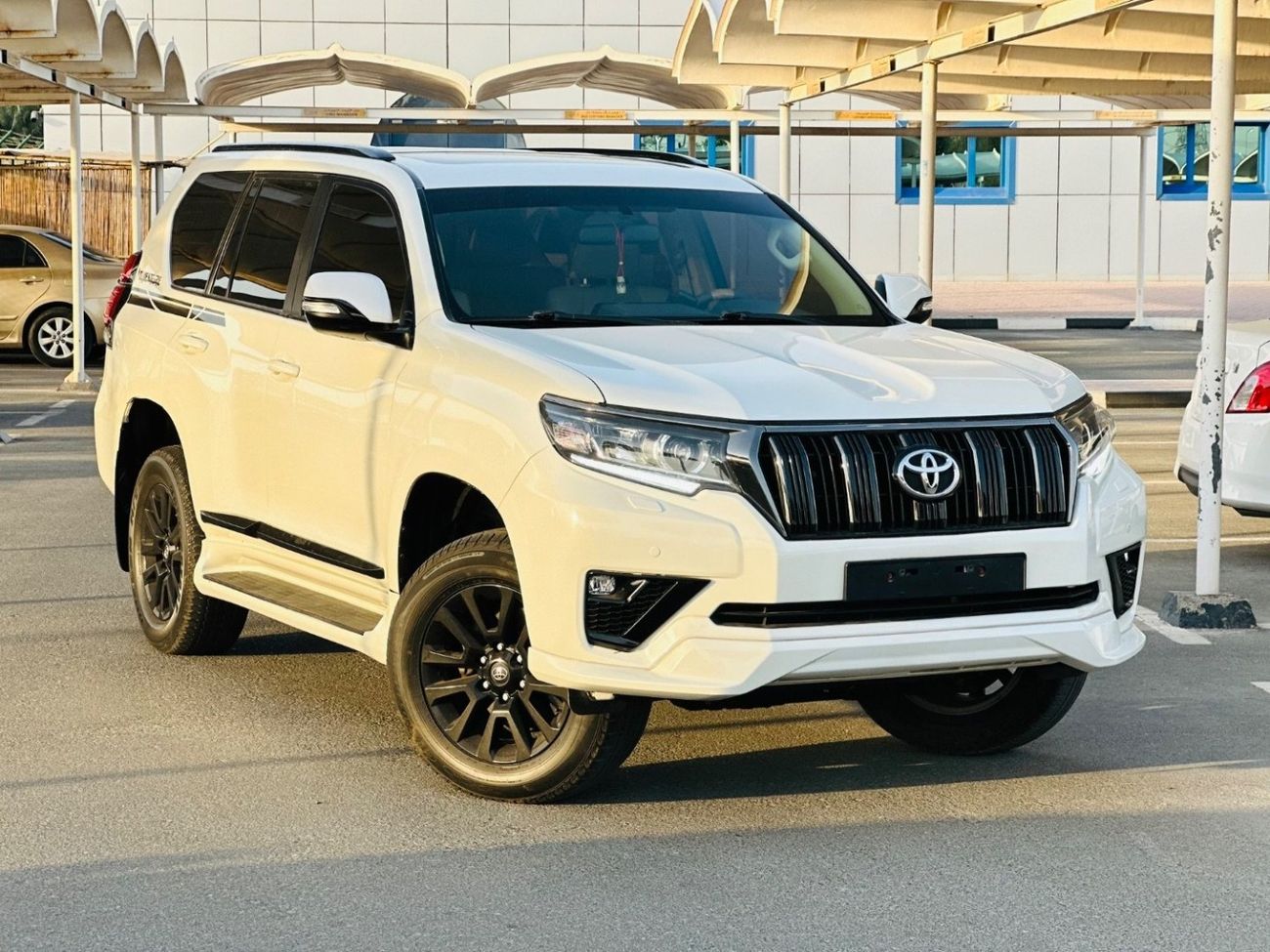 تويوتا برادو Toyota Prada VXR LHD V6 Full option