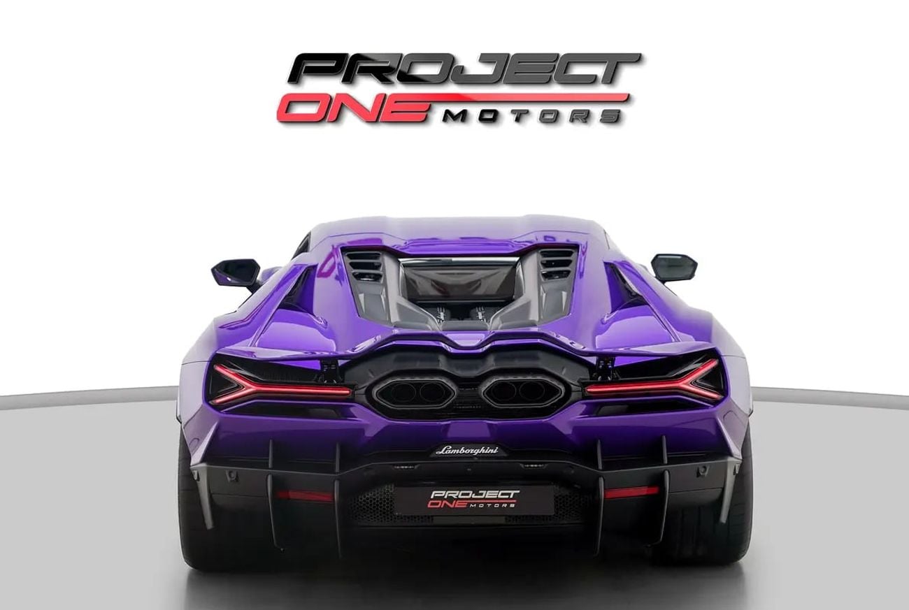 Lamborghini Revuelto