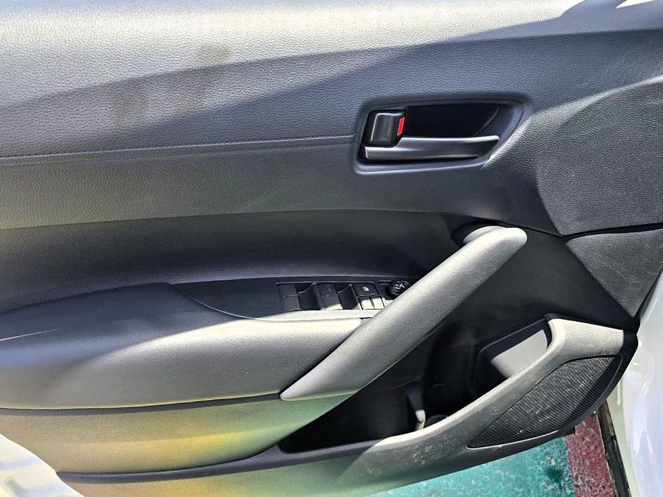 Toyota Corolla Cross Toyota corolla cross HEV 2.0L A/T SUV FWD White Color 2026 Model