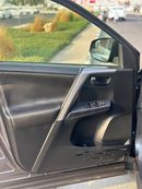 Toyota RAV4 2017 good condition leather seats