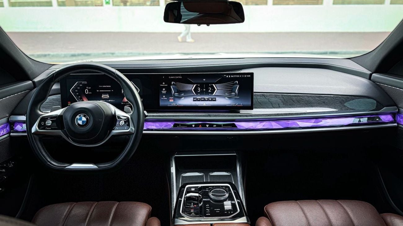 BMW 740i BMW 740i GCC