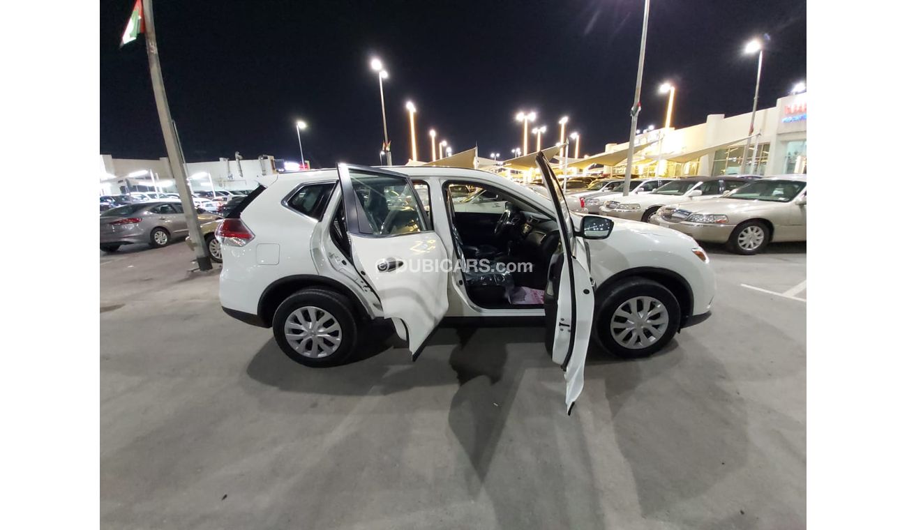 نيسان إكس تريل SV  , VERY CLEAN WITH LOW MILEAGE