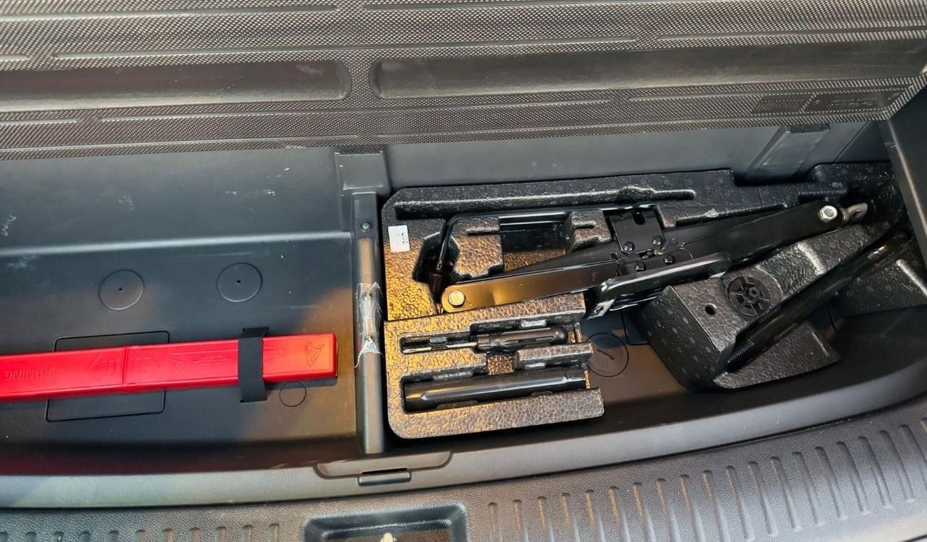 Kia Sorento PREMIUM CONDITION | LHD | 2.0L DIESEL ENGINE | 2015 | ELECTRIC AND MEMORY SEAT