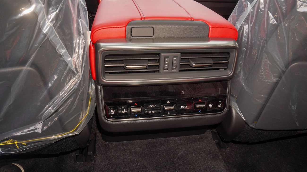 Lexus LX 600 FSport 3.5L V6  5 Seats