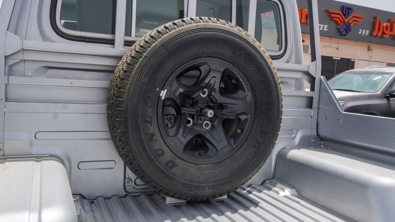 Toyota Land Cruiser Pick Up LC 79 DC 4.5L DIESEL V8