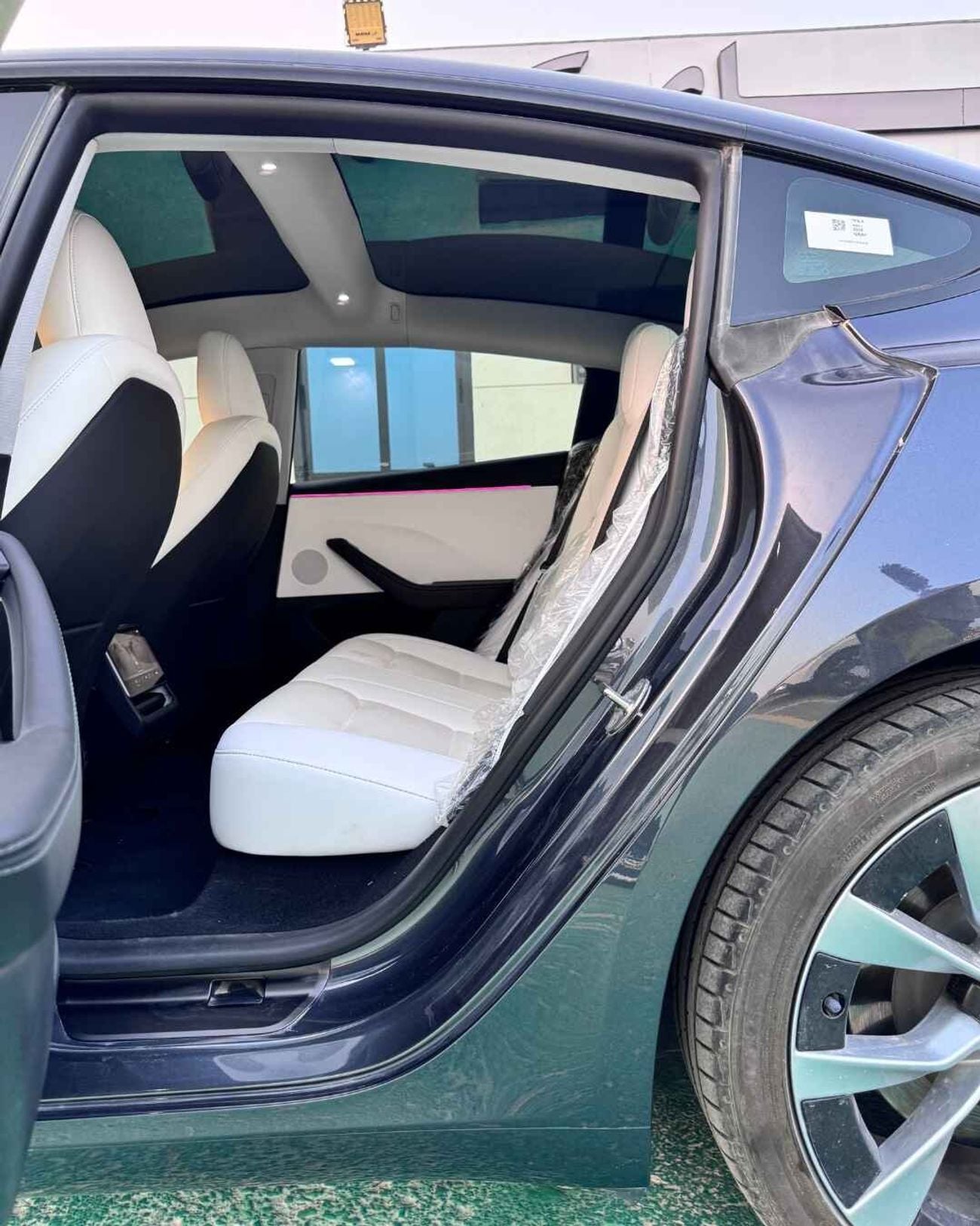 Tesla Model 3 LONG RANGE
