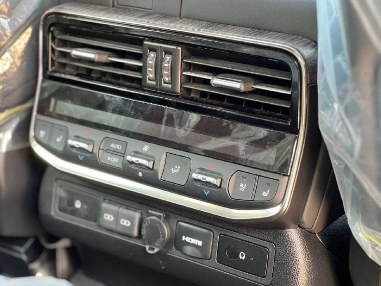 Toyota Land Cruiser VXR 3.5L TWIN TURBO PTR A/T // 2024 // FULL OPTION WITH 360 CAMERA COOLING & HEATED SEATS // SPECIAL