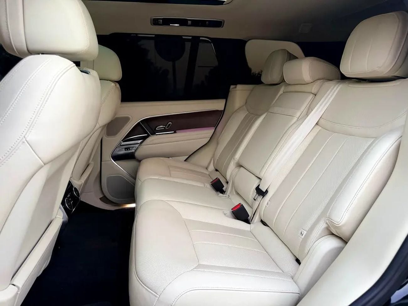 Land Rover Range Rover HSE P530 | GCC Specs | Low Mileage