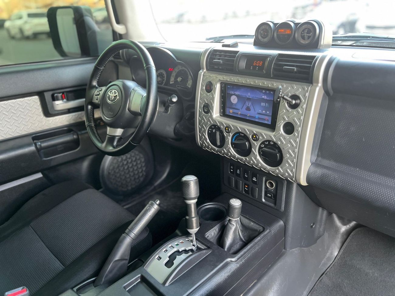 تويوتا إف جي كروزر TOYOTA FJ 2008 GCC GOOD CONDITION INSIDE OUT SIDE