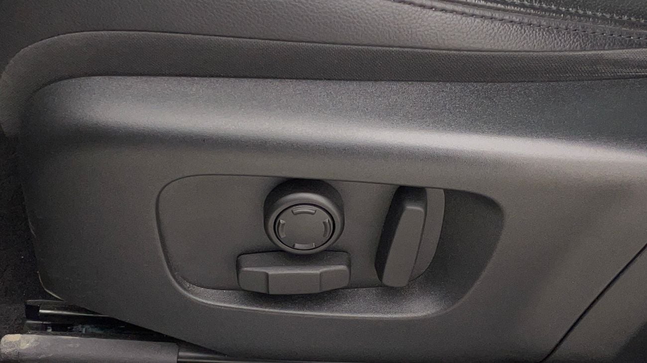 لاند روفر رانج روفر إيفوك P200 SE DYNAMIC 2 | بدون دفعة مقدمة | اختبار القيادة في المنزل