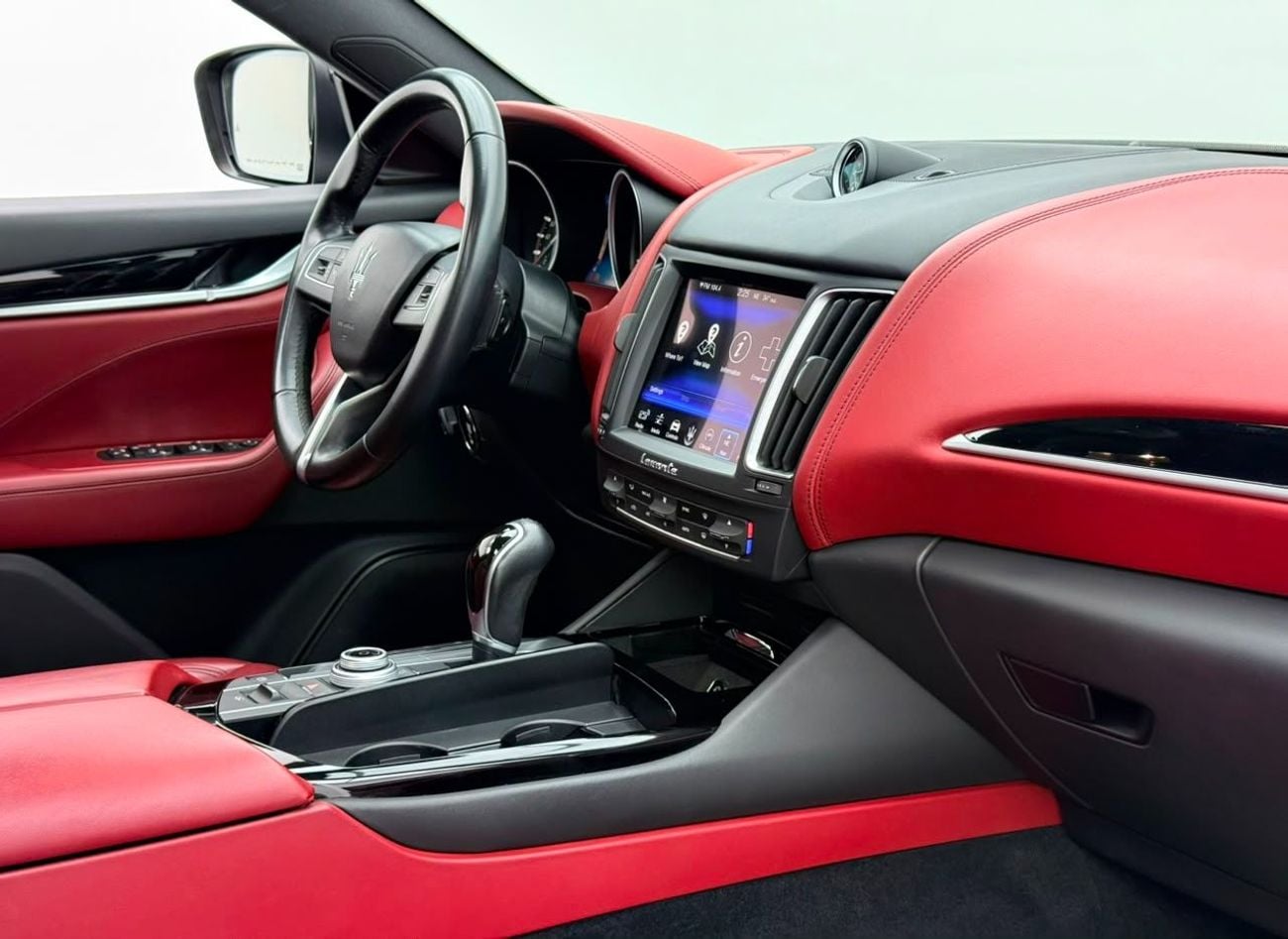Maserati Levante STD 2018 Maserati Levante, Full Maserati Service History, Well Maintained, GCC