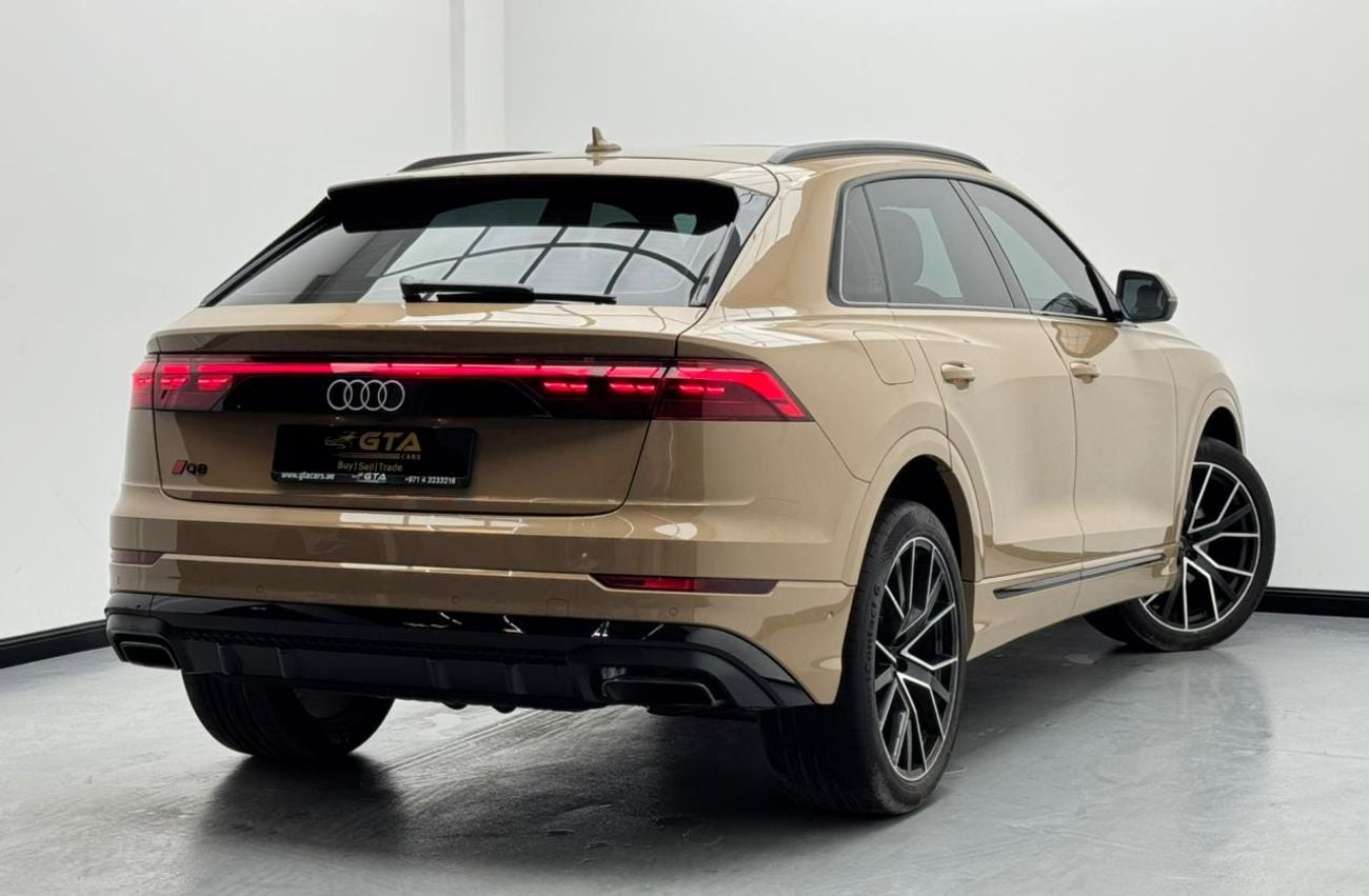 أودي Q8 55 TFSI quattro (340 HP) 2024 Audi Q8 55 TFSI Quattro S-line, 2027 Audi Warranty and Service Pack, G