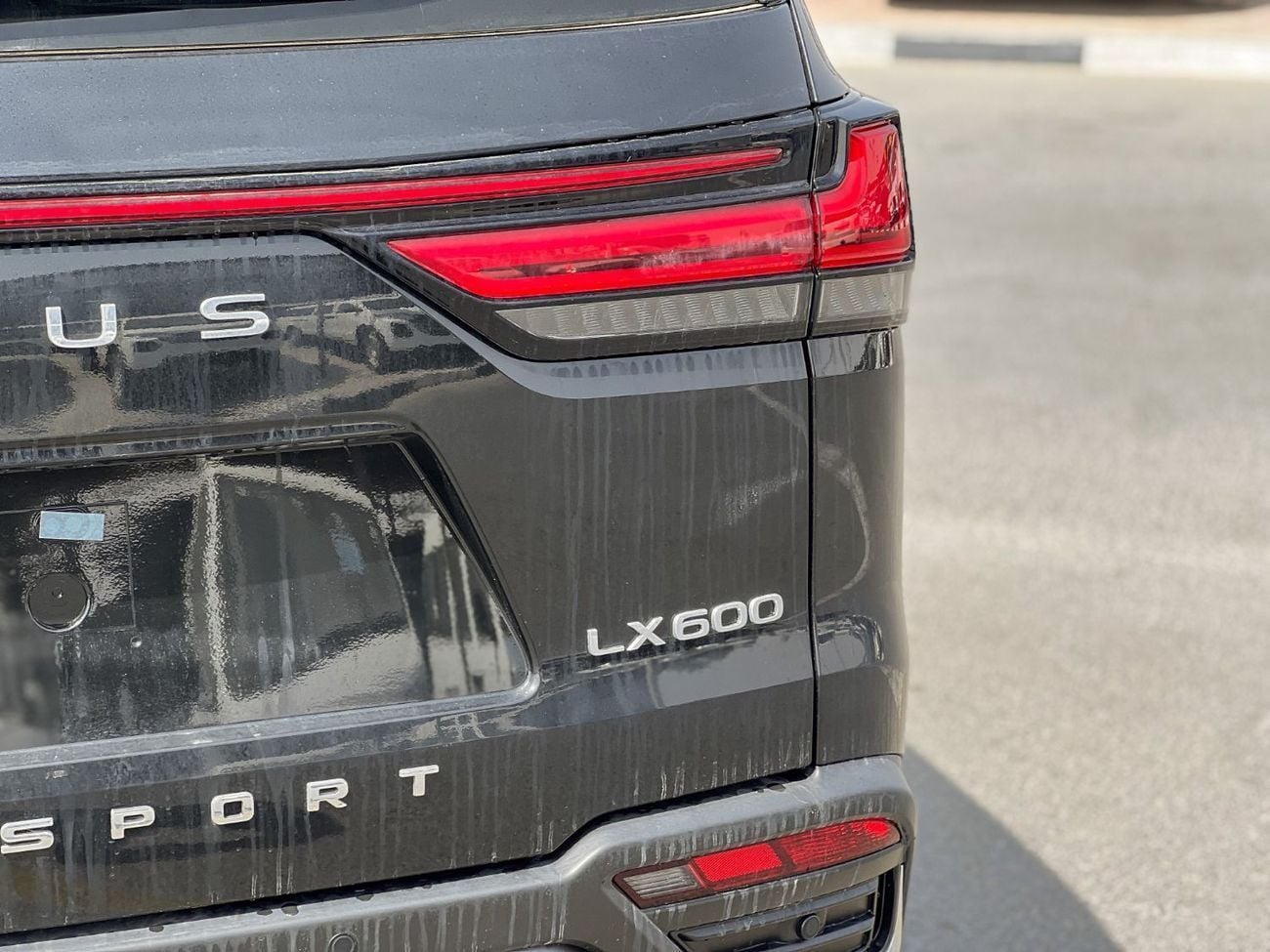 لكزس LX 600 TURBO SPORT EXPORT ONLY - LEXUS LX600 3.5L TURBOSPORT