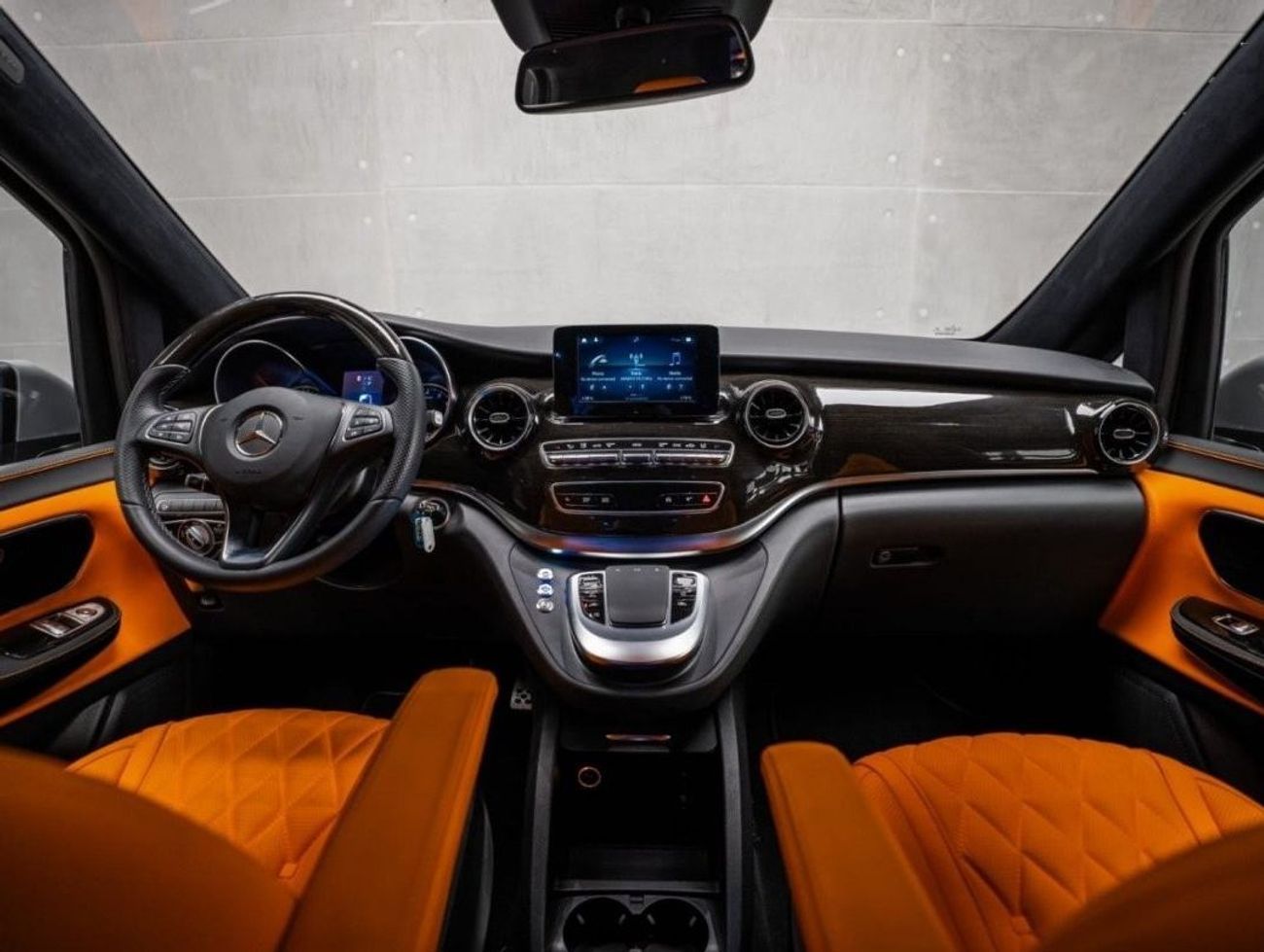 مرسيدس بنز فيتو 2022 | VIP Brabus V-250 | GCC Specs | Brand New | Full Options