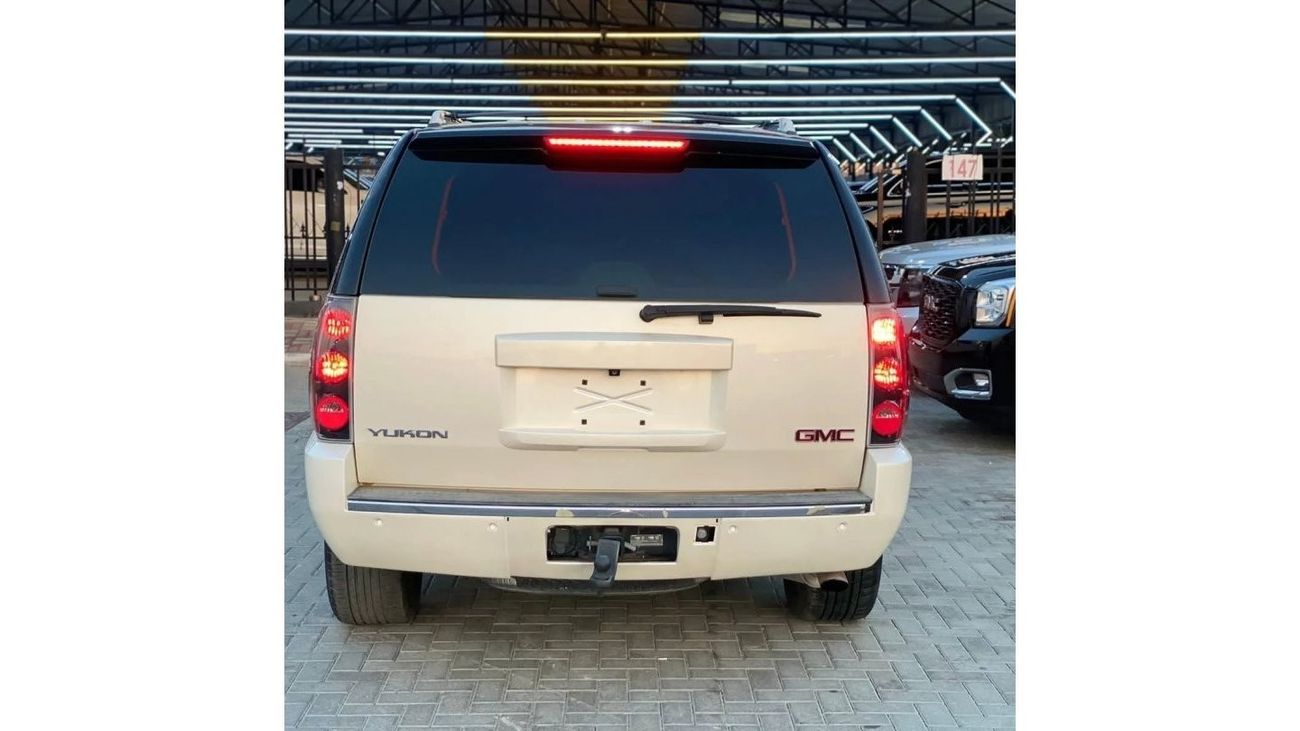 GMC Yukon Denali
